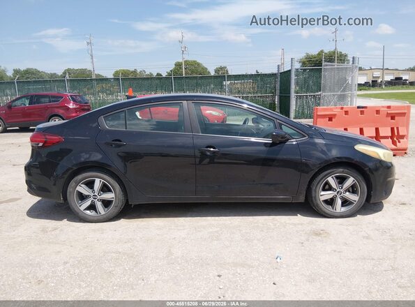 3KPFL4A76JE233359 2018 KIA FORTE Black Սալոնի հետևի տեսք