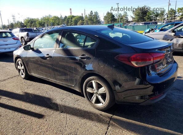 3KPFL4A76JE256897 2018 KIA FORTE Black 