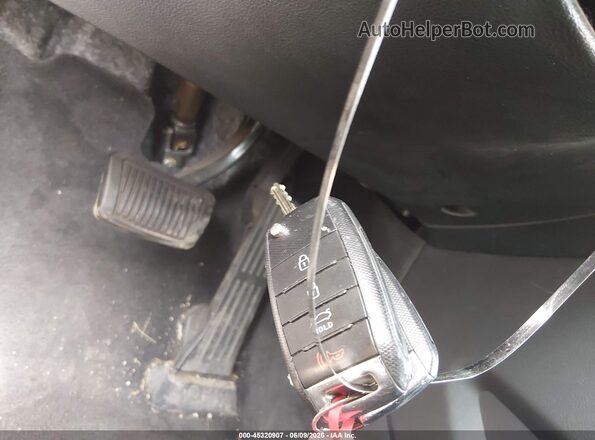 3KPFL4A77HE009785 2017 KIA FORTE Silver 