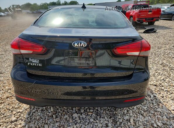3KPFL4A77HE045363 2017 KIA FORTE Black Widok z tyłu