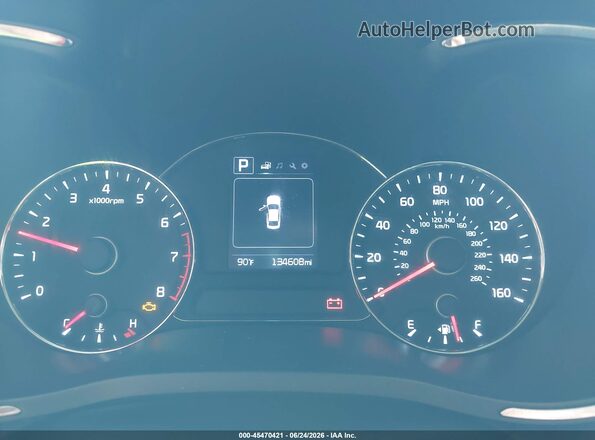 3KPFL4A77JE194118 2018 KIA FORTE White Widok tylnych siedzeń