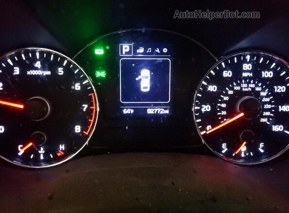 3KPFL4A77JE235394 2018 KIA FORTE White Вид щитка приладів