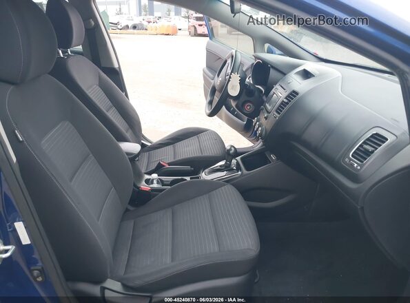3KPFL4A78HE078100 2017 KIA FORTE Blue Front interior view