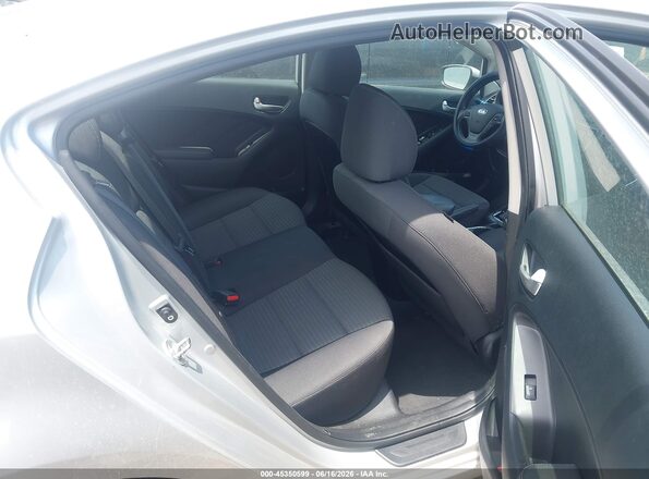 3KPFL4A78JE169888 2018 KIA FORTE Gray Widok naklejki z numerem VIN