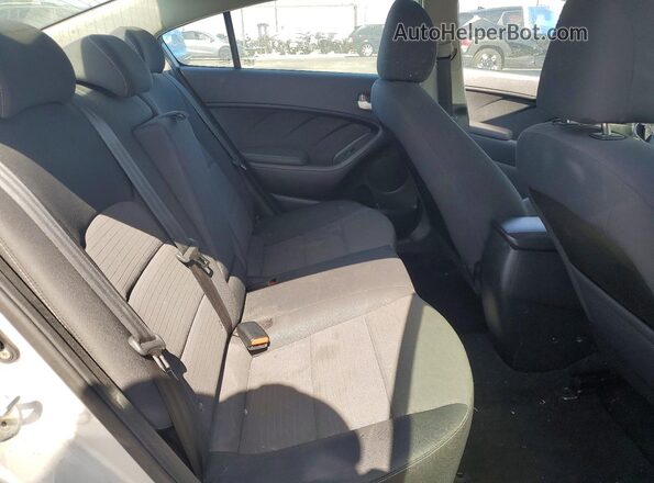 3KPFL4A78JE245075 2018 KIA FORTE Silver 
