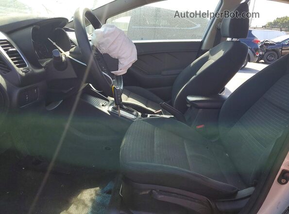 3KPFL4A78JE245075 2018 KIA FORTE Silver 