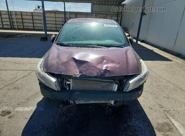 3KPFL4A79HE014809 2017 KIA FORTE Burgundy Widok z przodu