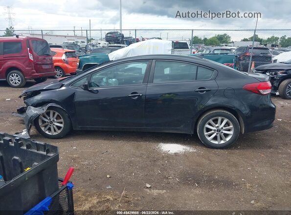 3KPFL4A7XHE144324 2017 KIA FORTE Black 