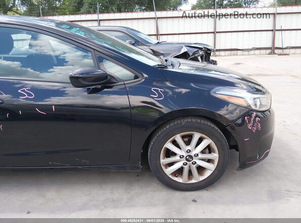 3KPFL4A7XHE151421 2017 KIA FORTE Black 