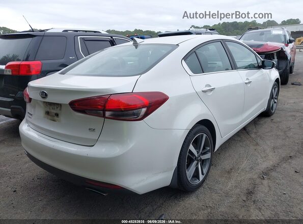 3KPFL4A84HE007100 2017 KIA FORTE White Rear right