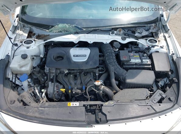 3KPFN5A36JE241183 2018 KIA FORTE Белый Вид сзади