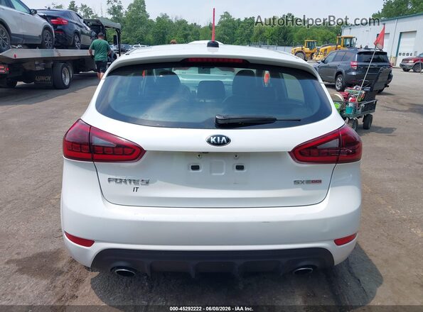 3KPFN5A36JE241183 2018 KIA FORTE Белый 