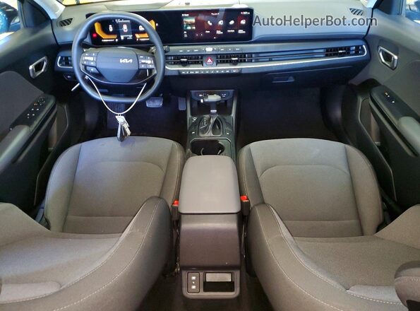 3KPFT4DE0SE074785 2025 KIA K4 Black 