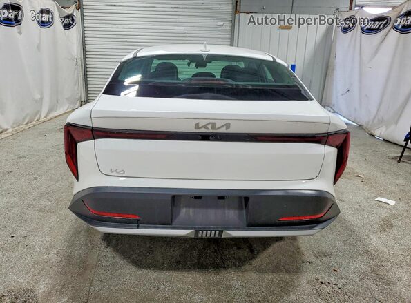 3KPFT4DE0SE103282 2025 KIA K4 White 