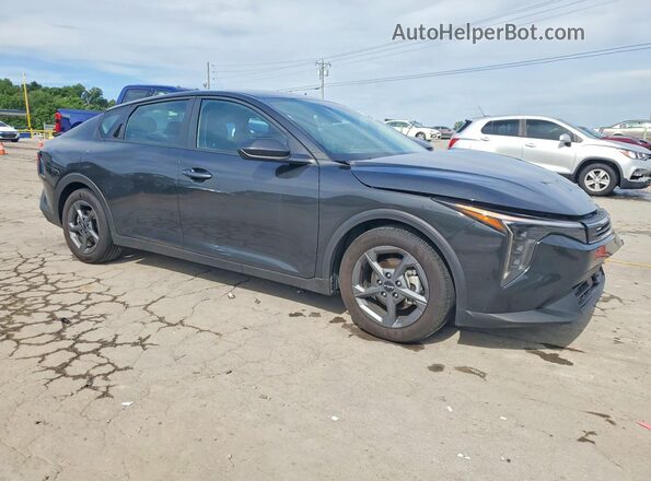 3KPFT4DE0SE182890 2025 KIA K4 Charcoal Передня права чверть