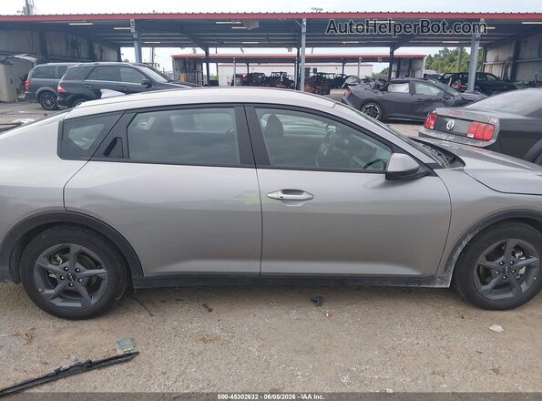 3KPFT4DE0SE206993 2025 KIA K4 Gray Սալոնի հետևի տեսք