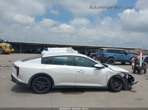 3KPFT4DE1SE030603 2025 KIA K4 White Widok wnętrza z tyłu