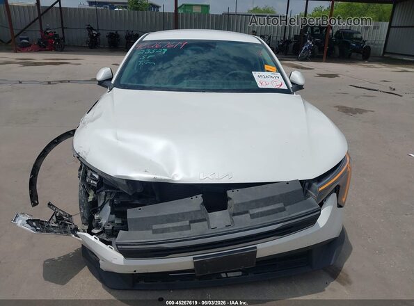 3KPFT4DE1SE030603 2025 KIA K4 White Widok zestawu wskaźników