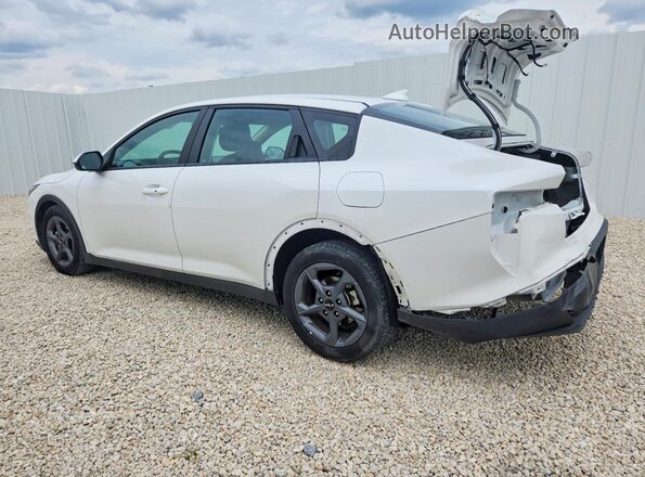 3KPFT4DE1SE062600 2025 KIA K4 White 