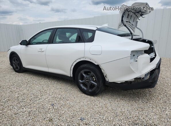 3KPFT4DE1SE062600 2025 KIA K4 White 