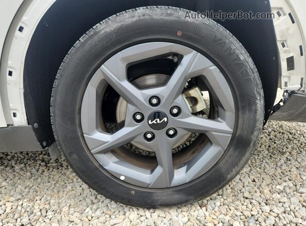 3KPFT4DE1SE062600 2025 KIA K4 White 