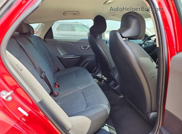 3KPFT4DE1SE154841 2025 KIA K4 Red Вид задніх сидінь