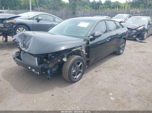 3KPFT4DE1SE213872 2025 KIA K4 Черный Передняя левая четверть