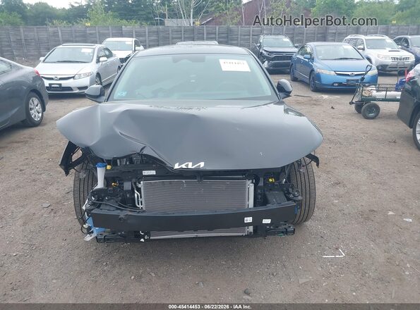 3KPFT4DE1SE213872 2025 KIA K4 Черный Вид спереди
