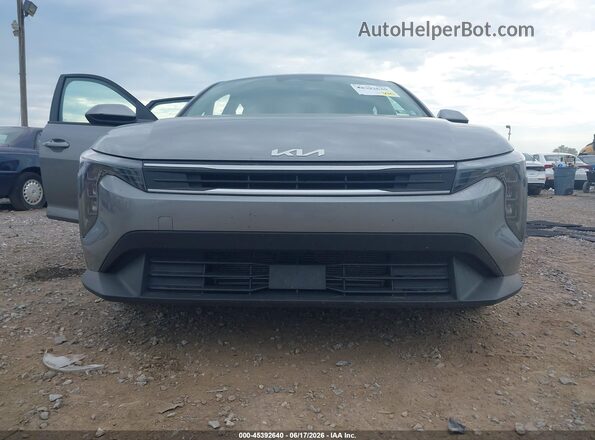 3KPFT4DE2SE014099 2025 KIA K4 Silver Vista del cuadro de instrumentos