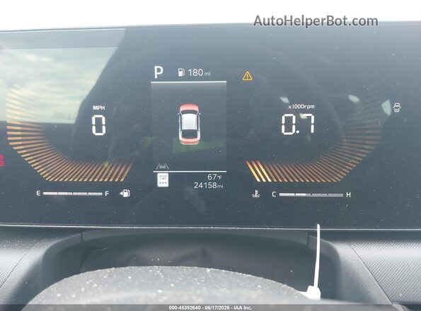 3KPFT4DE2SE014099 2025 KIA K4 Silver Vista de los asientos traseros