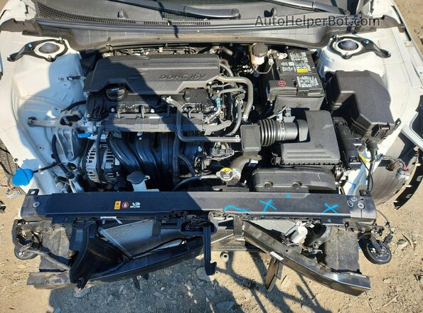 3KPFT4DE2SE066185 2025 KIA K4 White Widok wnętrza z tyłu