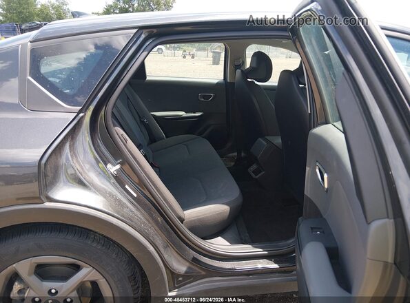3KPFT4DE2SE109939 2025 KIA K4 Gray Vista de la etiqueta del VIN