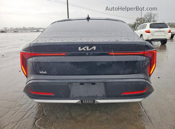 3KPFT4DE3TE265103 2026 KIA K4 Black Հետևի տեսք