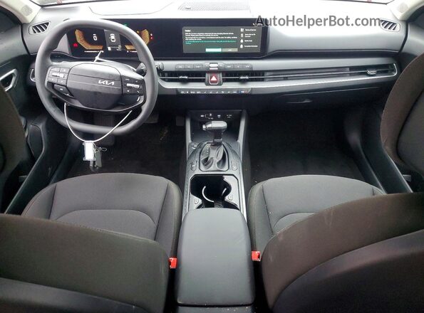 3KPFT4DE3TE309794 2026 KIA K4 Red წინა პანელის ხედი