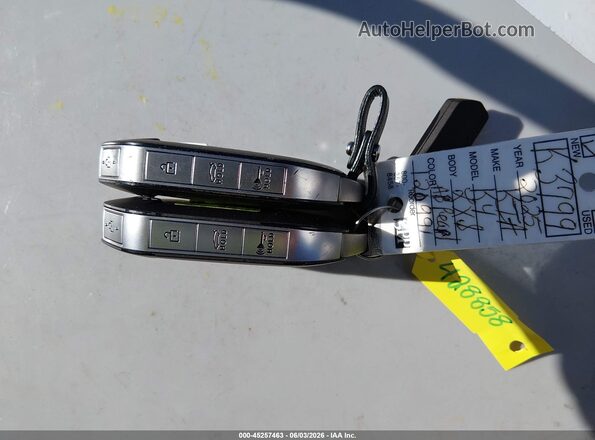 3KPFT4DE4SE120991 2025 KIA K4 Black Dashboard view