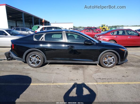 3KPFT4DE4SE120991 2025 KIA K4 Black Rear interior view