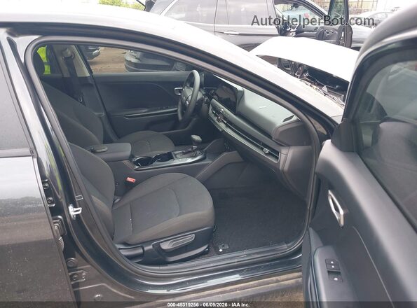 3KPFT4DE4TE305334 2026 KIA K4 Black Front interior view