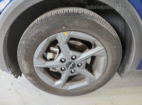 3KPFT4DE5SE103777 2025 KIA K4 Blue 