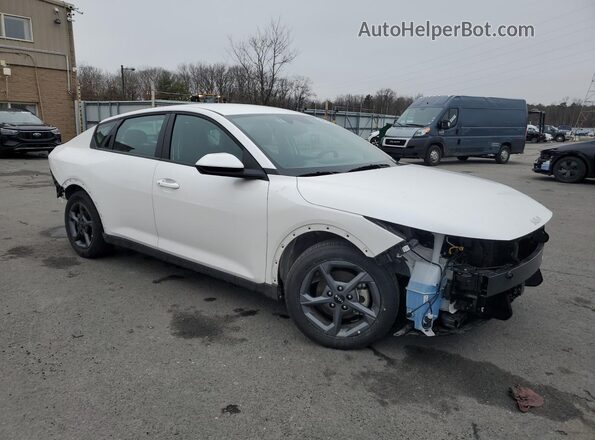 3KPFT4DE5SE121633 2025 KIA K4 White 