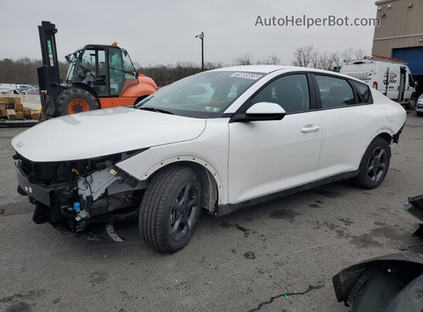 3KPFT4DE5SE121633 2025 KIA K4 White 