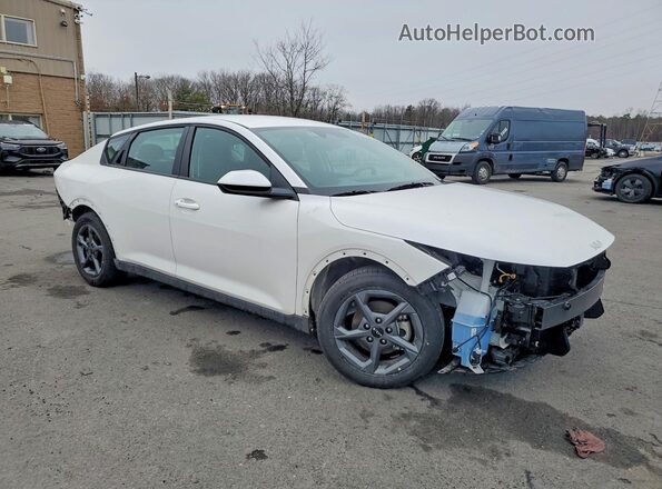 3KPFT4DE5SE121633 2025 KIA K4 White Przód prawy