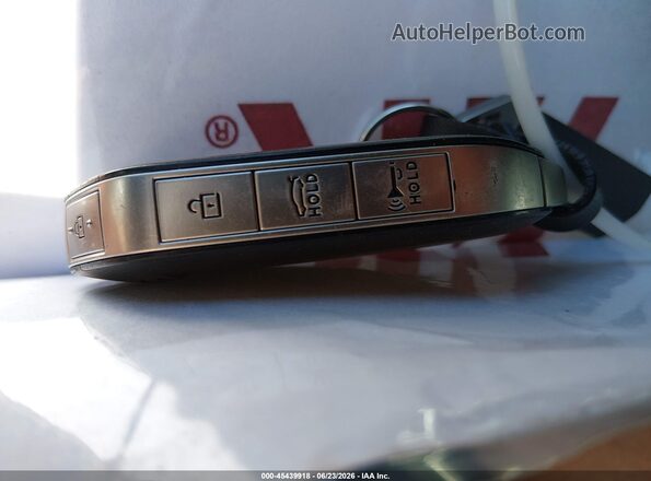3KPFT4DE5SE177541 2025 KIA K4 Silver Առջևի վահանակի տեսք