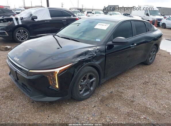 3KPFT4DE6SE102136 2025 KIA K4 Black Передня ліва чверть