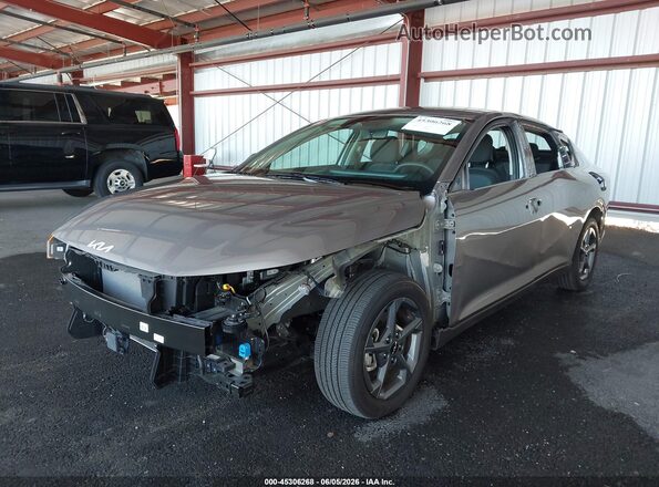 3KPFT4DE6SE178505 2025 KIA K4 Silver წინა ხედი