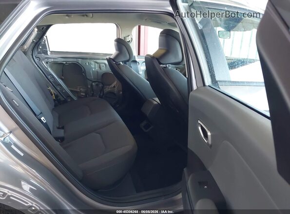 3KPFT4DE6SE178505 2025 KIA K4 Silver VIN კოდის სტიკერის ხედი