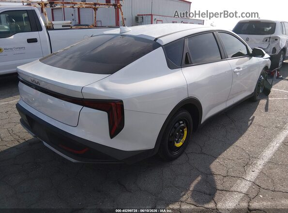 3KPFT4DE6SE194834 2025 KIA K4 Белый Задняя правая четверть