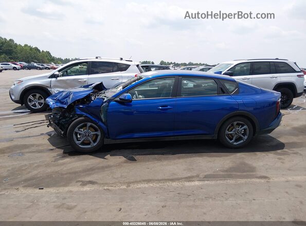 3KPFT4DE7SE032887 2025 KIA K4 Blue Սալոնի 360 աստիճան տեսք