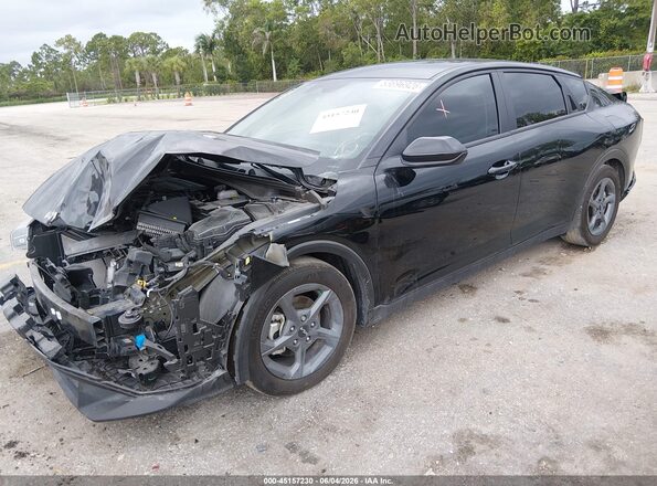 3KPFT4DE7SE186712 2025 KIA K4 Black Передня ліва чверть