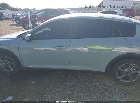 3KPFT4DE7SE192171 2025 KIA K4 Gray Vista interior de 360 grados