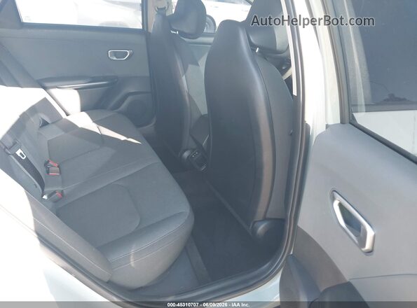 3KPFT4DE7SE192171 2025 KIA K4 Gray Vista de la etiqueta del VIN